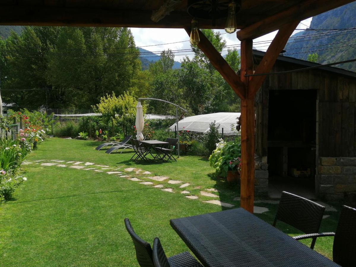 Apartamentos Mobison Salinas de Bielsa ภายนอก รูปภาพ