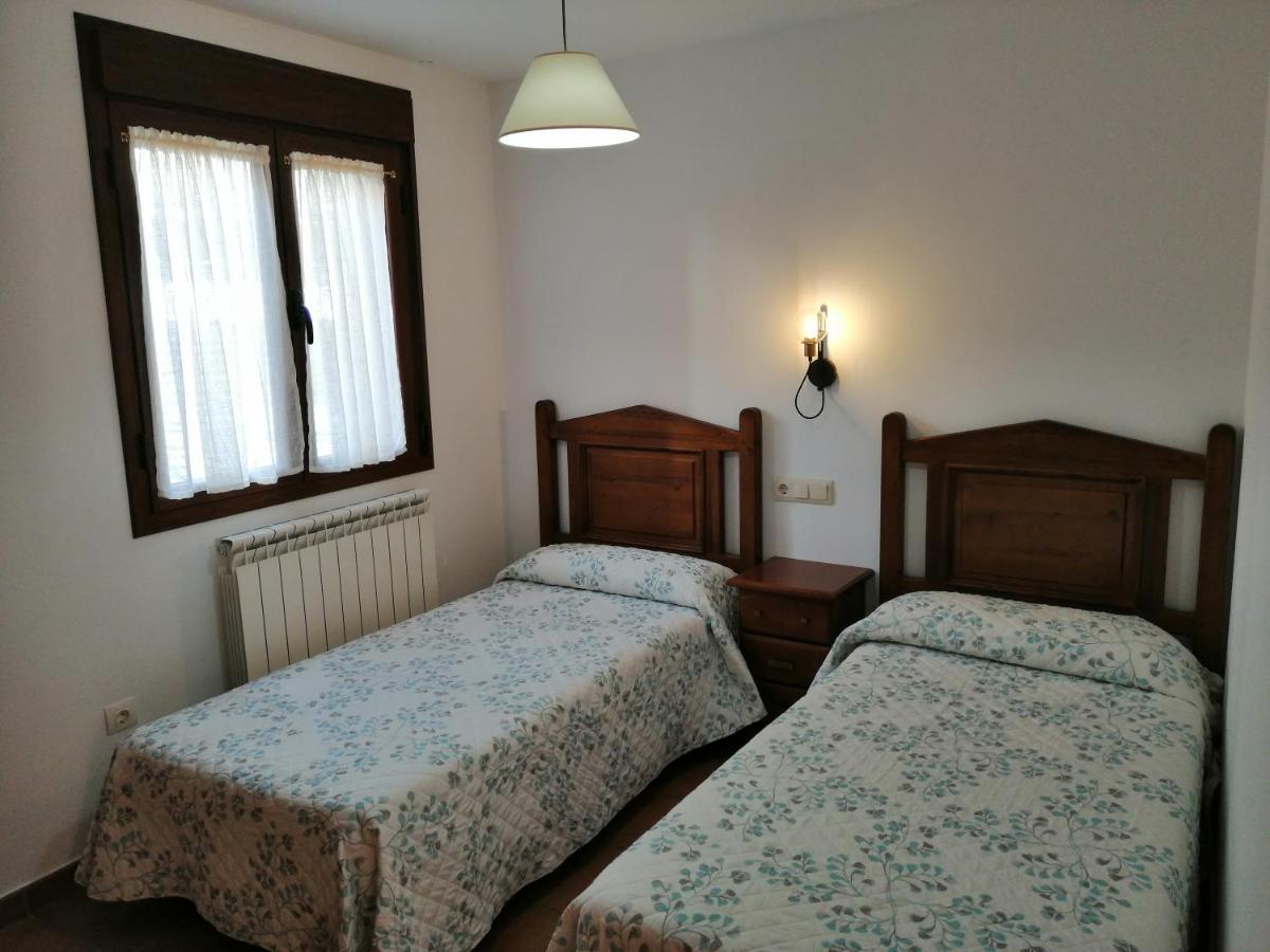Apartamentos Mobison Salinas de Bielsa ภายนอก รูปภาพ