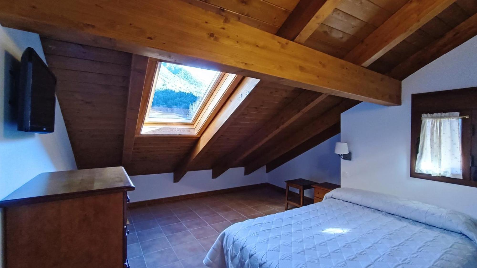 Apartamentos Mobison Salinas de Bielsa ภายนอก รูปภาพ