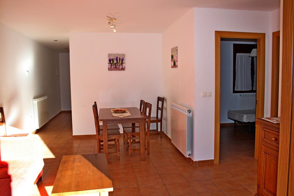 Apartamentos Mobison Salinas de Bielsa ภายนอก รูปภาพ