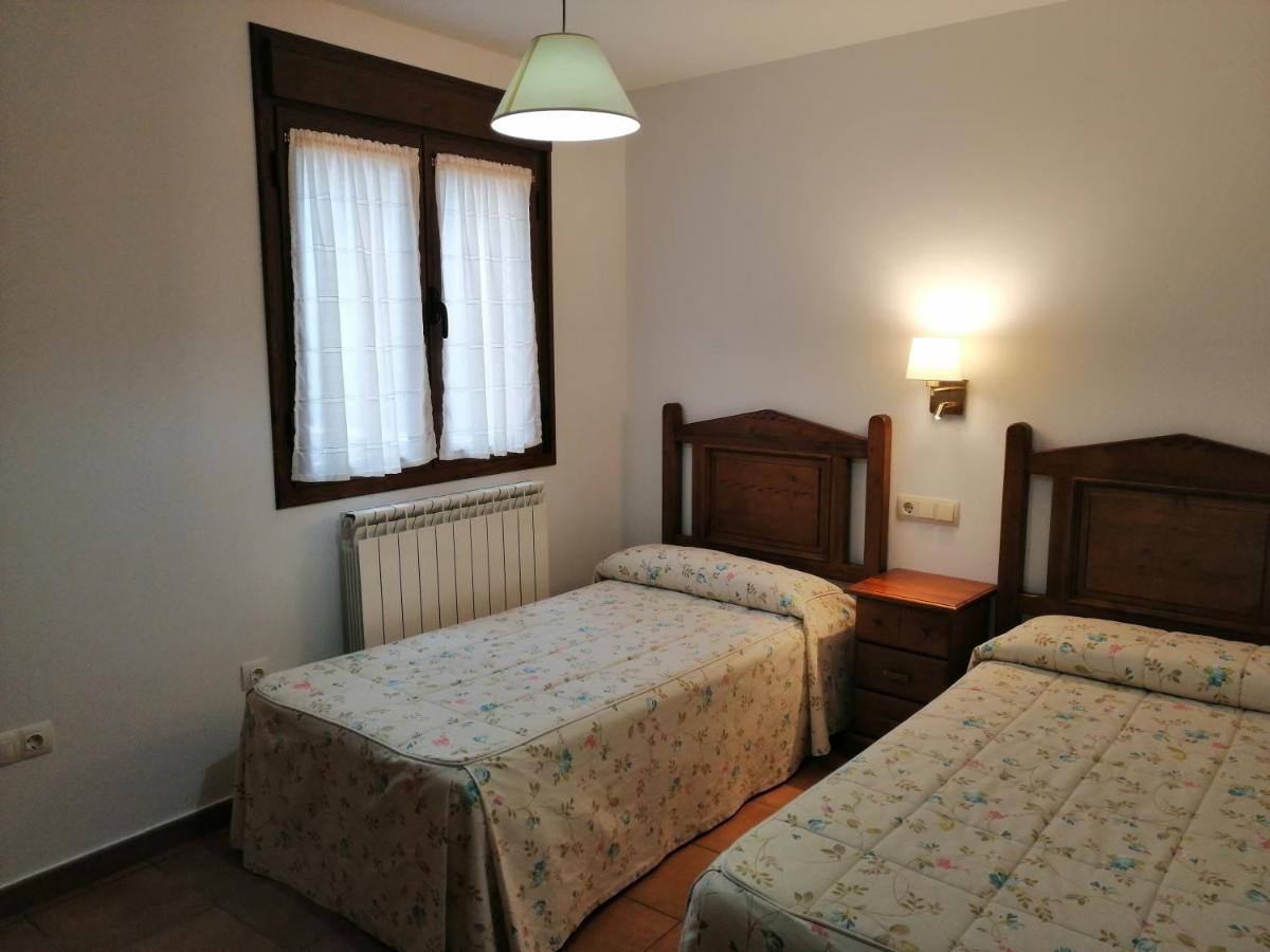 Apartamentos Mobison Salinas de Bielsa ภายนอก รูปภาพ